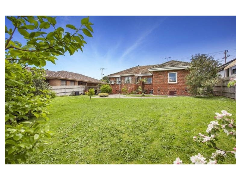 18 Wilsons Road, Doncaster VIC 3108
