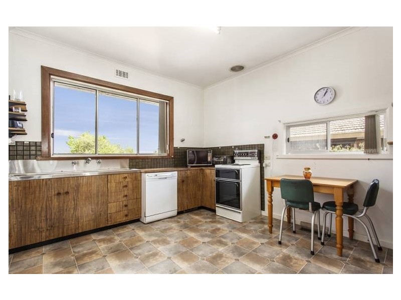 18 Wilsons Road, Doncaster VIC 3108