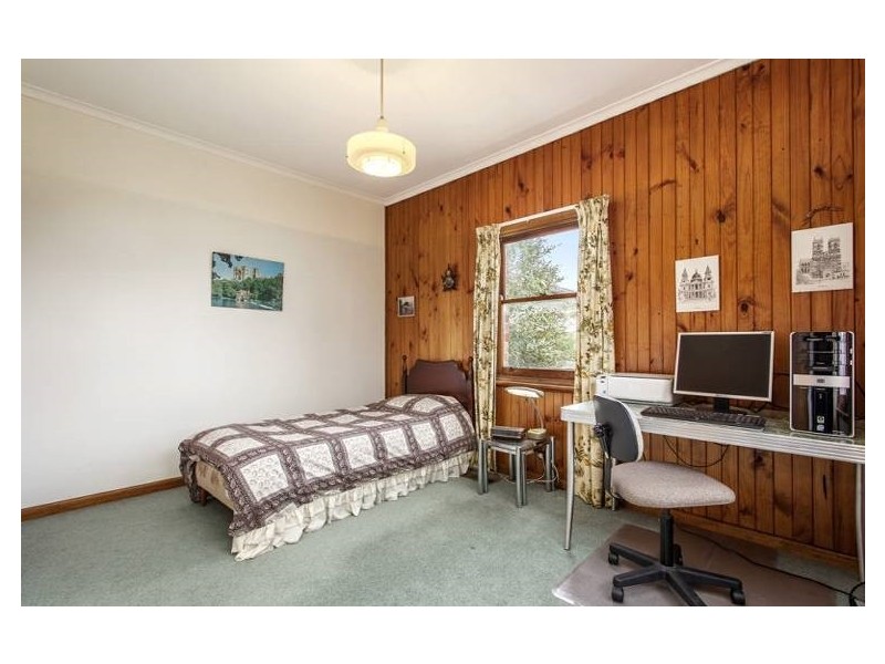 18 Wilsons Road, Doncaster VIC 3108