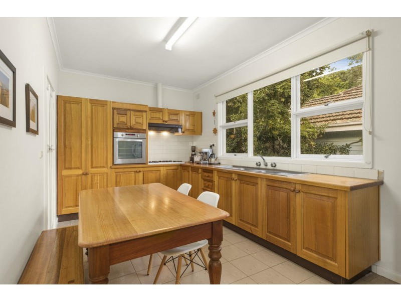47 Warrigal Rd, Surrey Hills VIC 3127