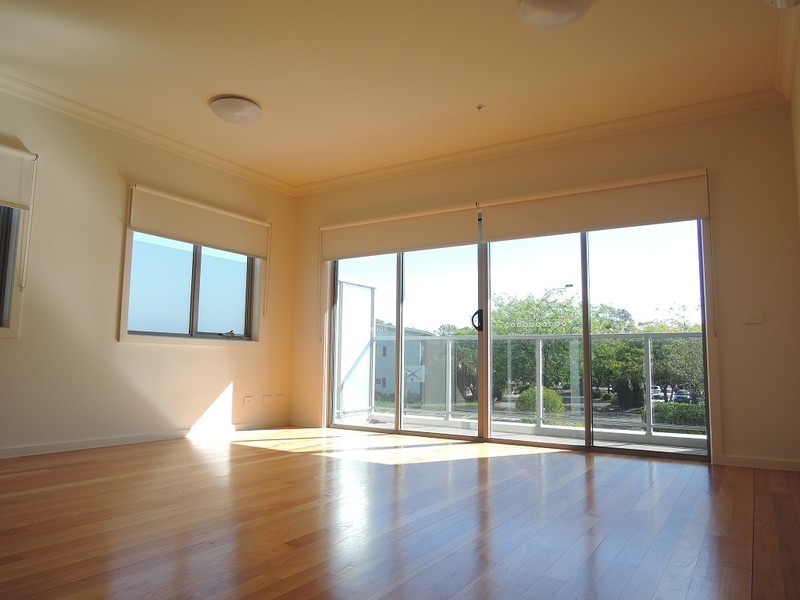 12 Alfrick Rd, Croydon VIC 3136