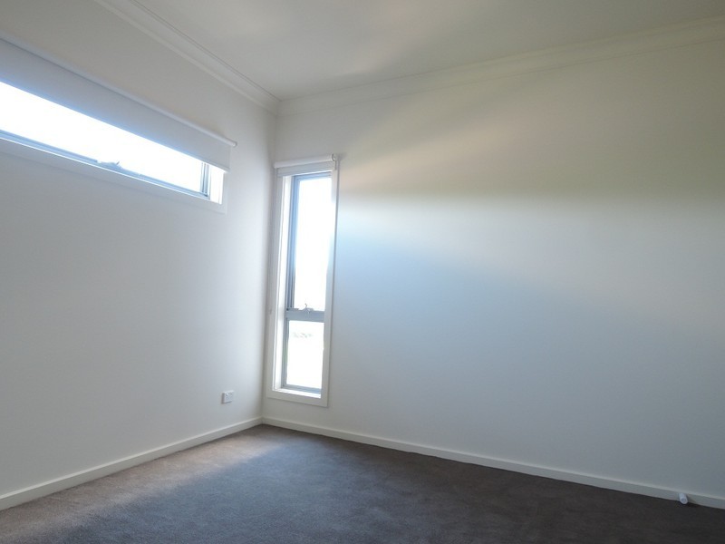 12 Alfrick Rd, Croydon VIC 3136