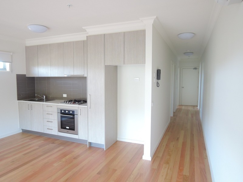 12 Alfrick Rd, Croydon VIC 3136