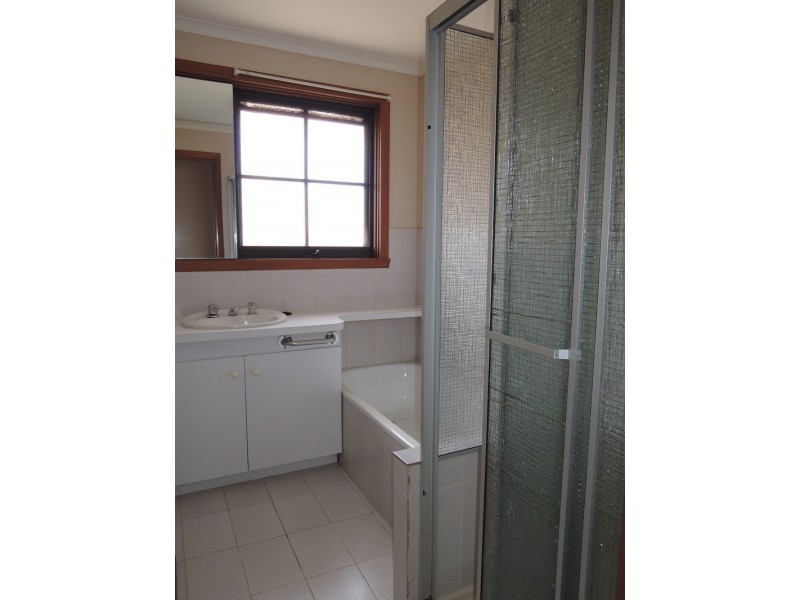 1/2 Pleasant Road, Bulleen VIC 3105