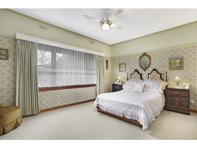 34 Greendale Road, Doncaster East VIC 3109