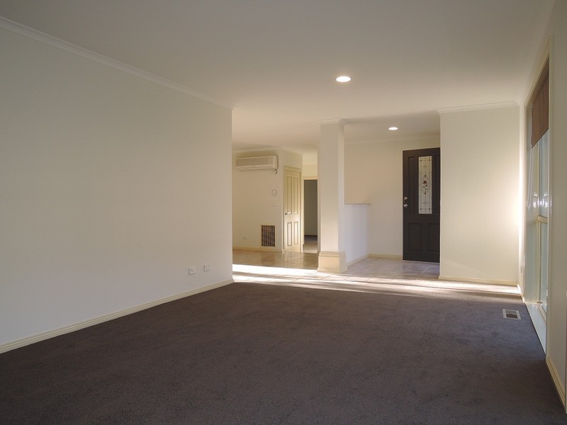 1/14 Carween Avenue, Mitcham VIC 3132