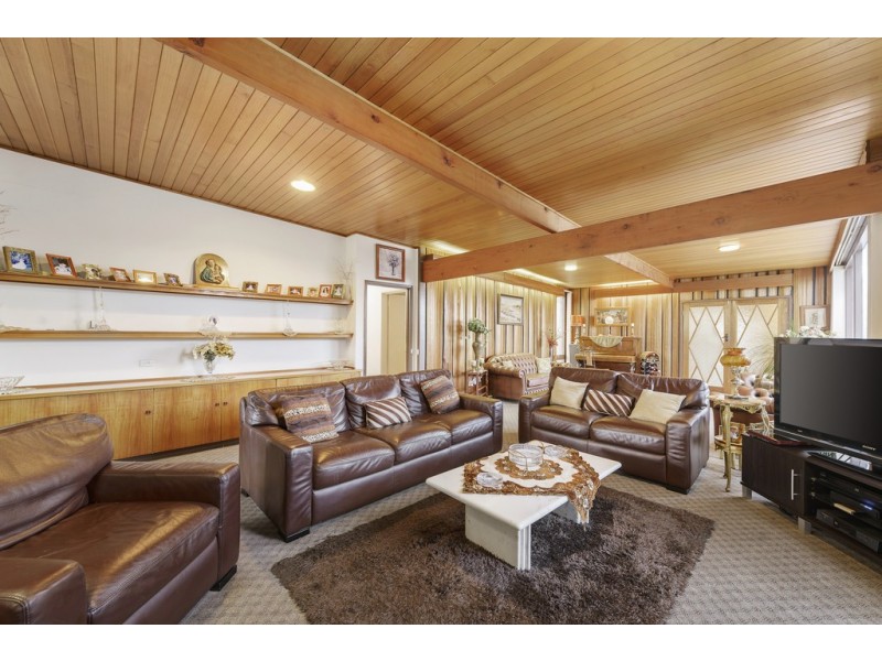 243 Thompsons Road, Templestowe Lower VIC 3107