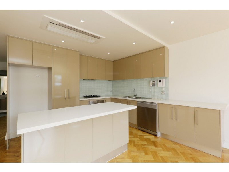 23/885-889 Doncaster Road, Doncaster East VIC 3109