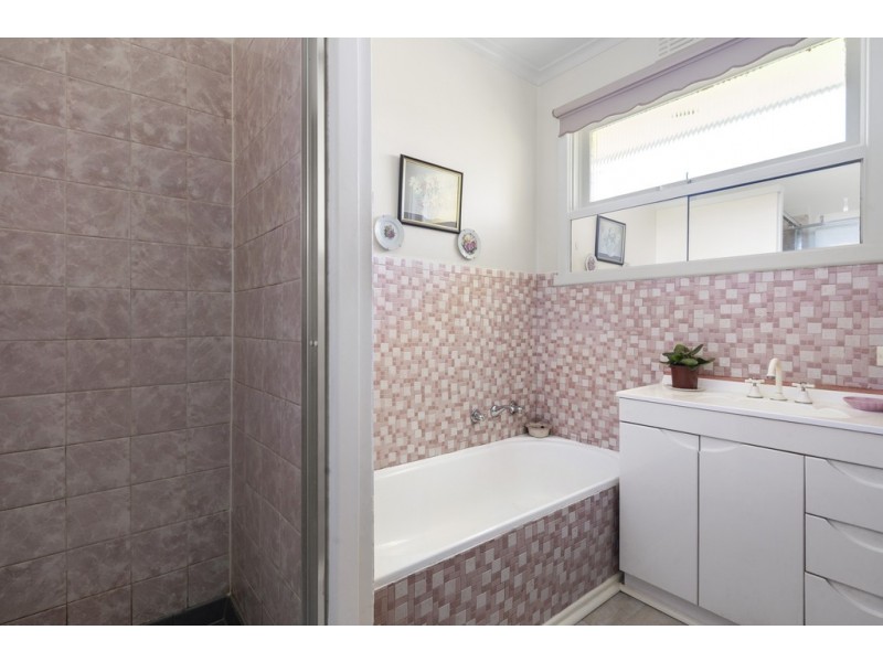 18 Amdura Road, Doncaster East VIC 3109