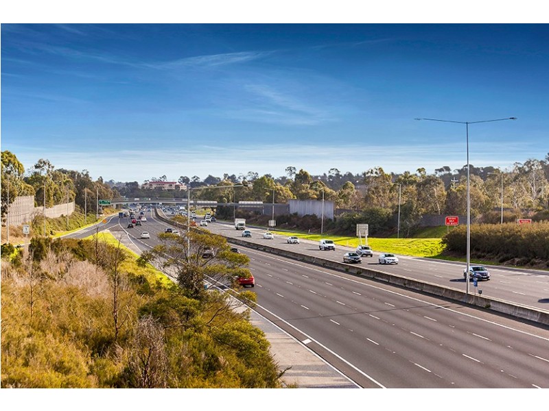 18 Amdura Road, Doncaster East VIC 3109