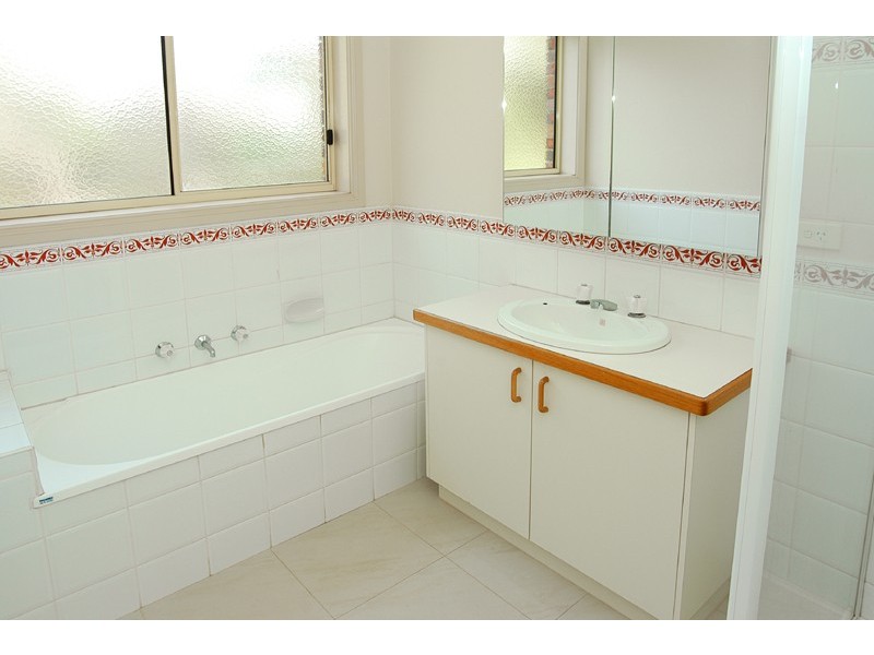 Unit 2/63 Hampton Road, Essendon West VIC 3040