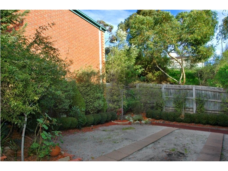 Unit 2/63 Hampton Road, Essendon West VIC 3040