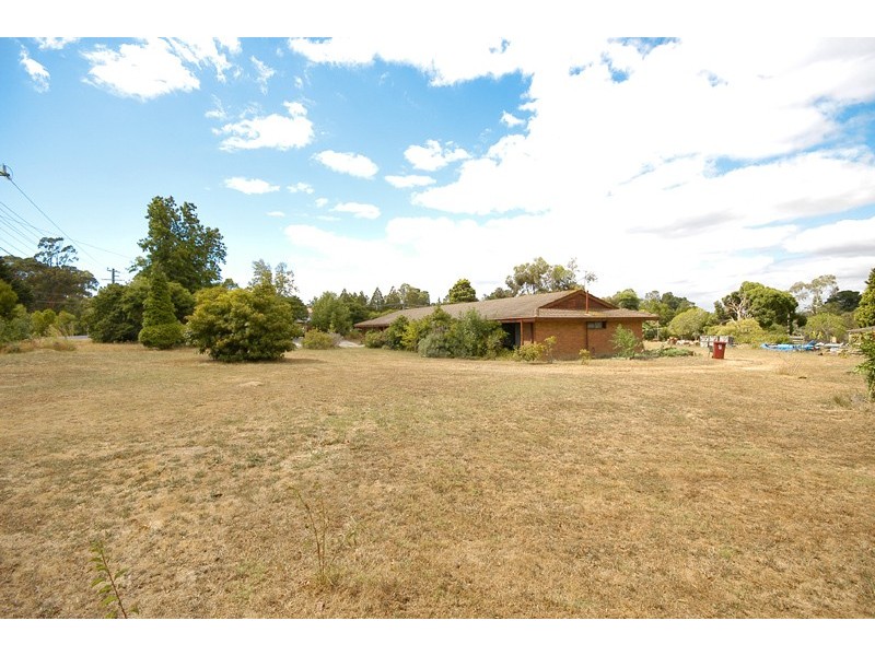 196 Serpells Rd, Templestowe VIC 3106