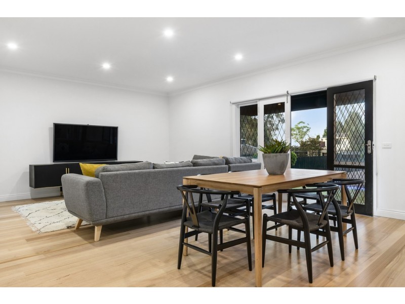 7 Houndswood Close, Doncaster East VIC 3109