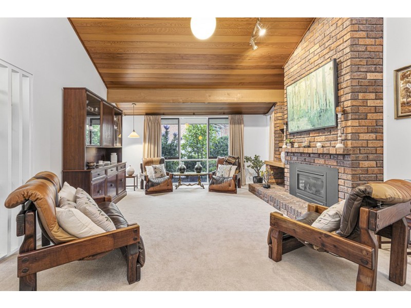 4 The Priory, Templestowe VIC 3106
