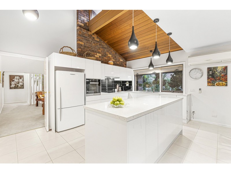 4 The Priory, Templestowe VIC 3106