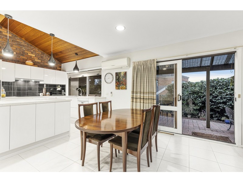 4 The Priory, Templestowe VIC 3106