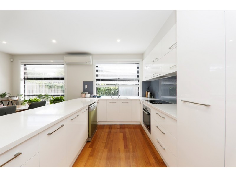 29 Heather Grove, Templestowe Lower VIC 3107