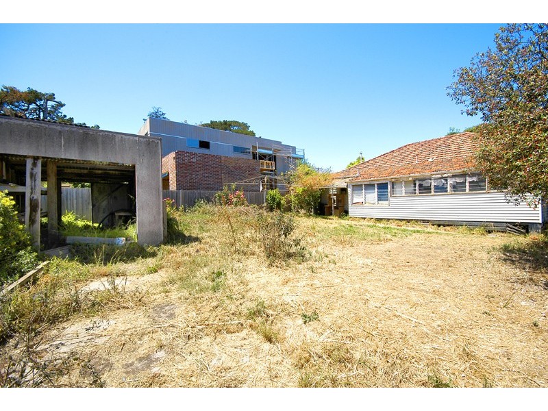 8 Medway Street, Box Hill North VIC 3129