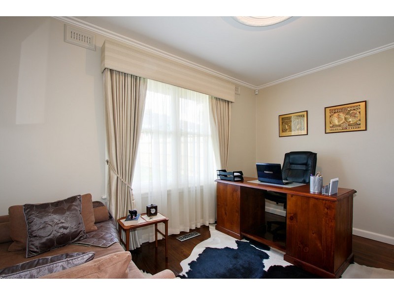 9 Second Ave, Box Hill North VIC 3129