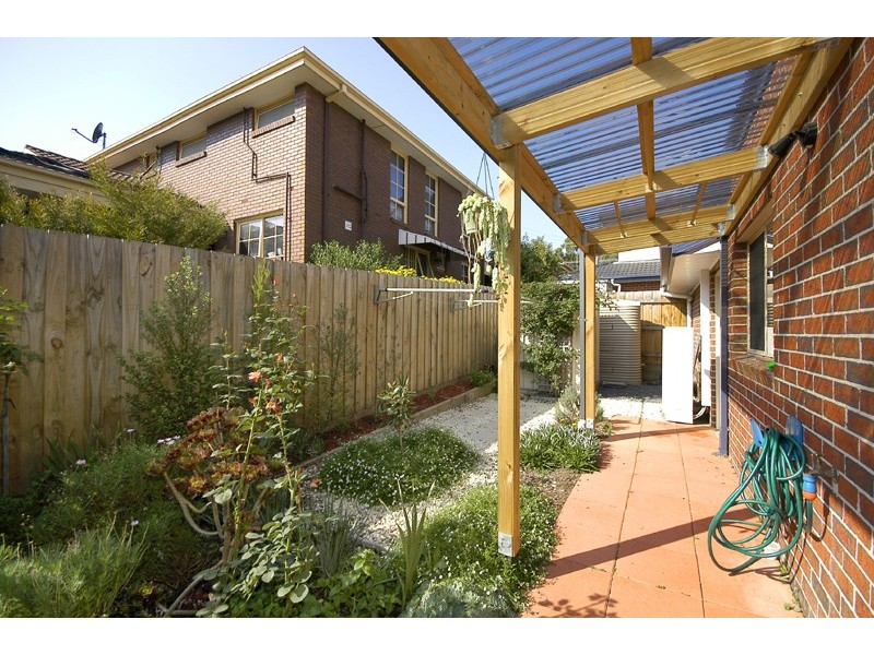 2/95 George St, Doncaster East VIC 3109