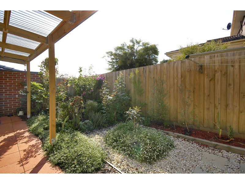 2/95 George St, Doncaster East VIC 3109