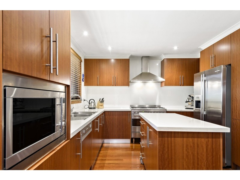 69 Pine Hill Drive, Doncaster East VIC 3109