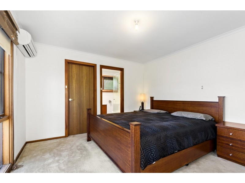 69 Pine Hill Drive, Doncaster East VIC 3109