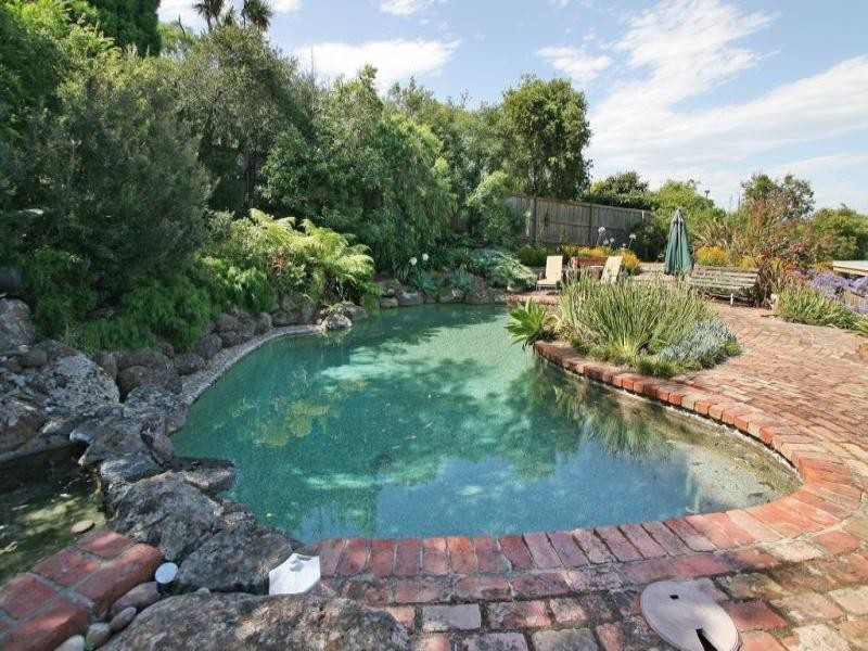 33 Garden Road, Donvale VIC 3111