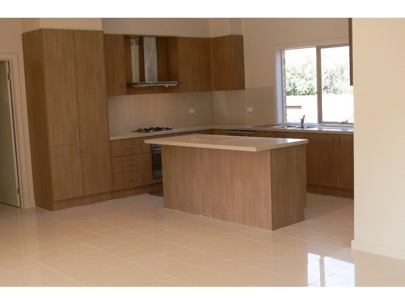 1/6 Maxia Road, Doncaster East VIC 3109