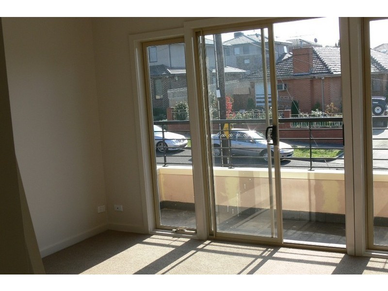 1/6 Maxia Road, Doncaster East VIC 3109