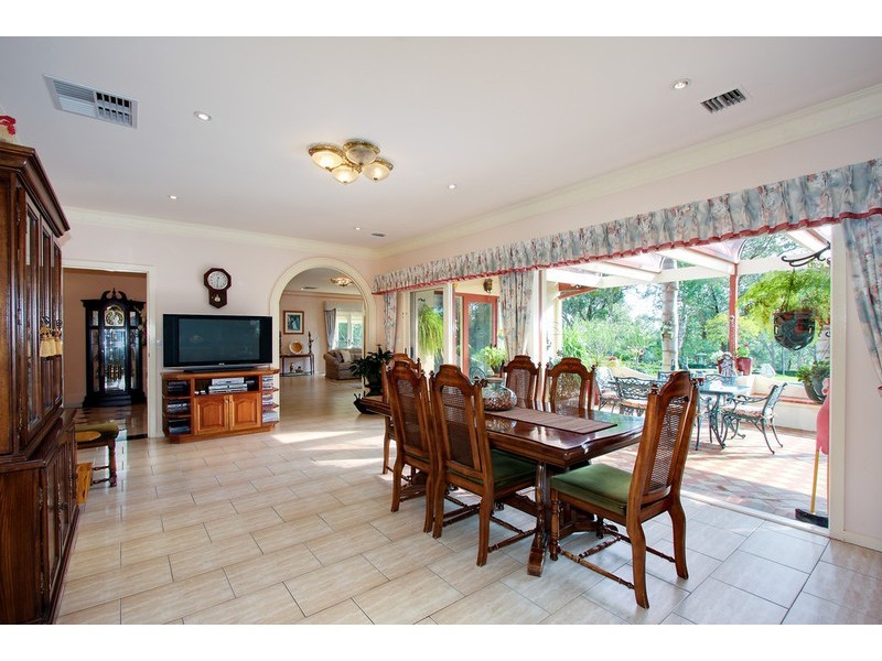 91 Knees Road, Park Orchards VIC 3114