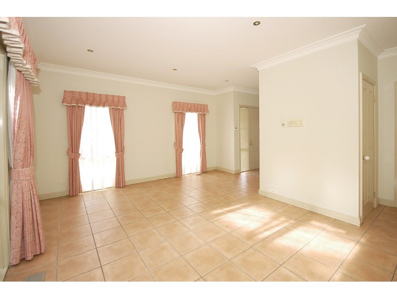 1 Derwent Street, Box Hill North VIC 3129