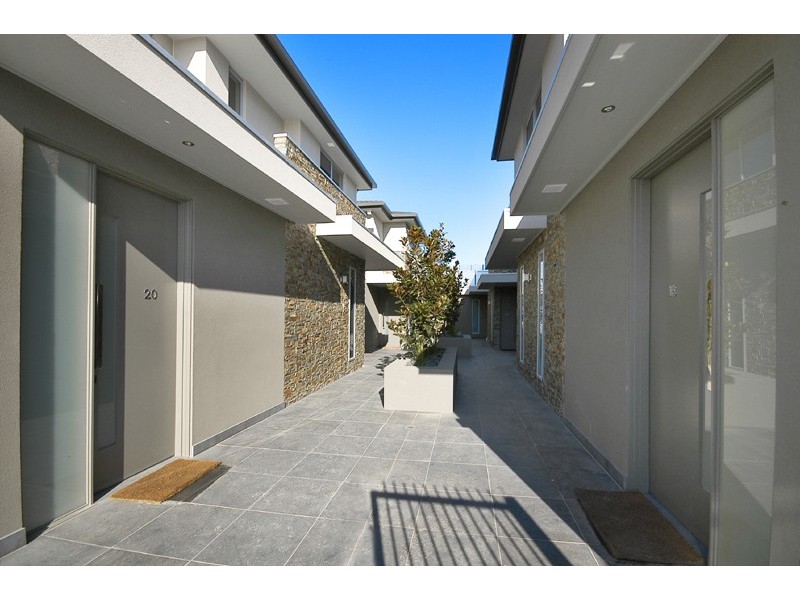 18C Churchill Street, Doncaster East VIC 3109