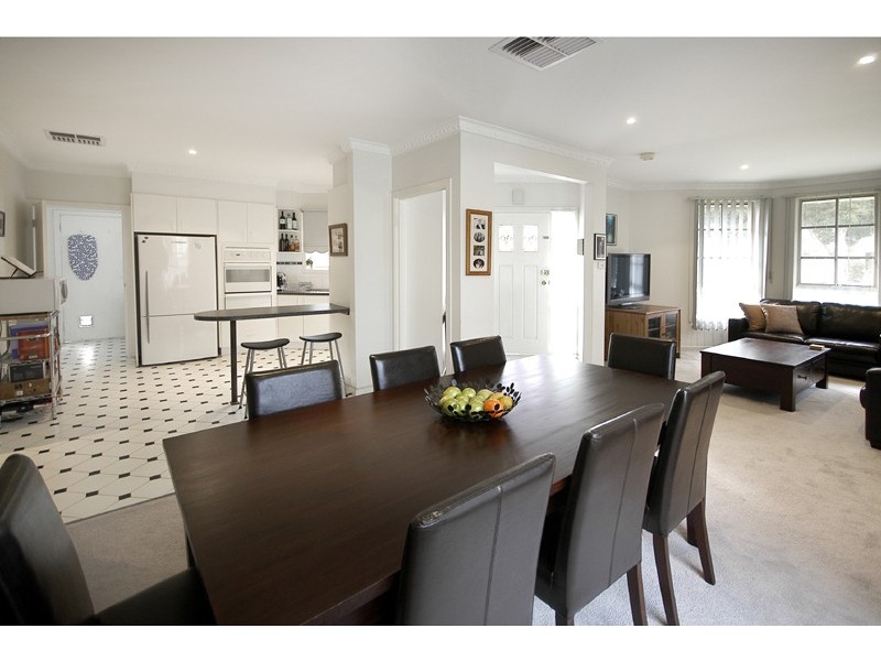 11 Hodgson Street, Templestowe Lower VIC 3107