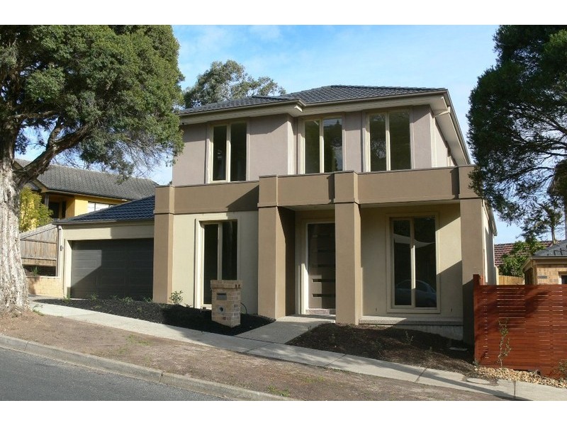 111 Rose Avenue, Templestowe Lower VIC 3107