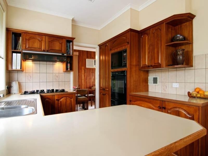 30 Roger Street, Doncaster East VIC 3109