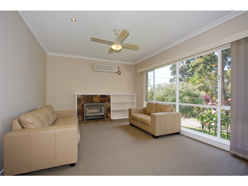 4 Clements Avenue, Donvale VIC 3111