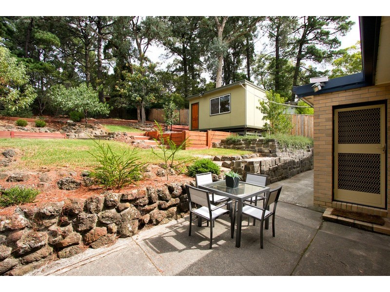 25 Felix Crescent, Ringwood North VIC 3134