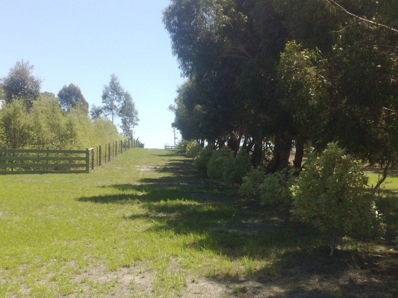 307  Lake Victoria Road, Newlands Arm VIC 3875