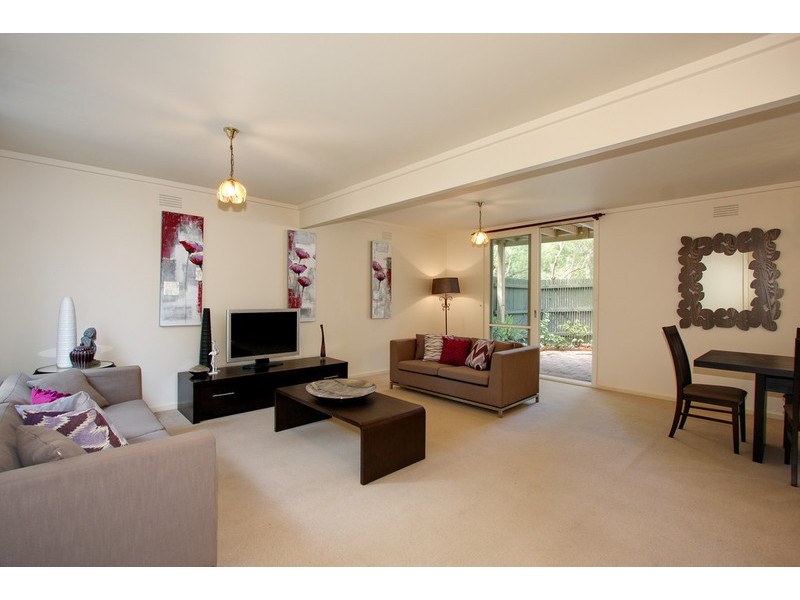 13/18 Peter Street, Doncaster East VIC 3109