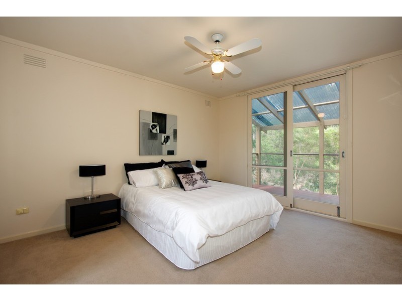 13/18 Peter Street, Doncaster East VIC 3109