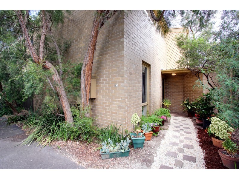 13/18 Peter Street, Doncaster East VIC 3109