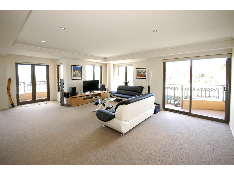 2/143 Parker Street, Templestowe VIC 3106