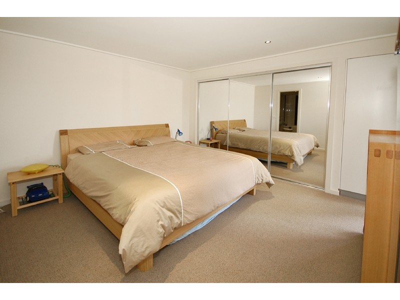 2/143 Parker Street, Templestowe VIC 3106