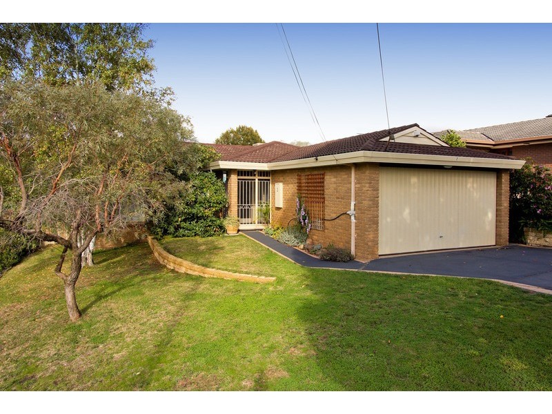 2 Maxia Road, Doncaster East VIC 3109