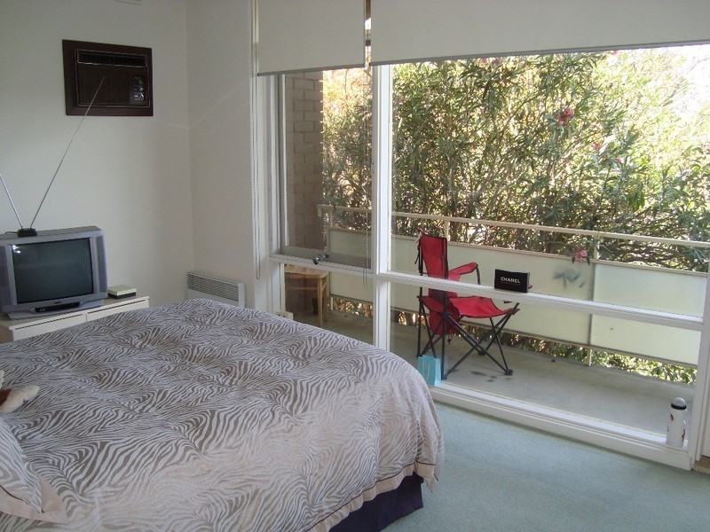 4/30 Hartwood Street, Kew East VIC 3102