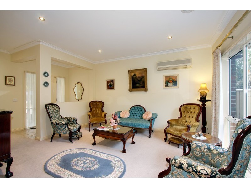 6, 31-43 Victoria Street, Doncaster VIC 3108