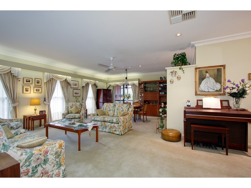 105 High Street, Doncaster VIC 3108