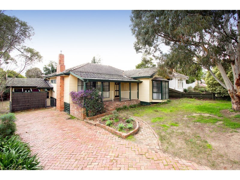 9 Amelia Crescent, Doncaster East VIC 3109